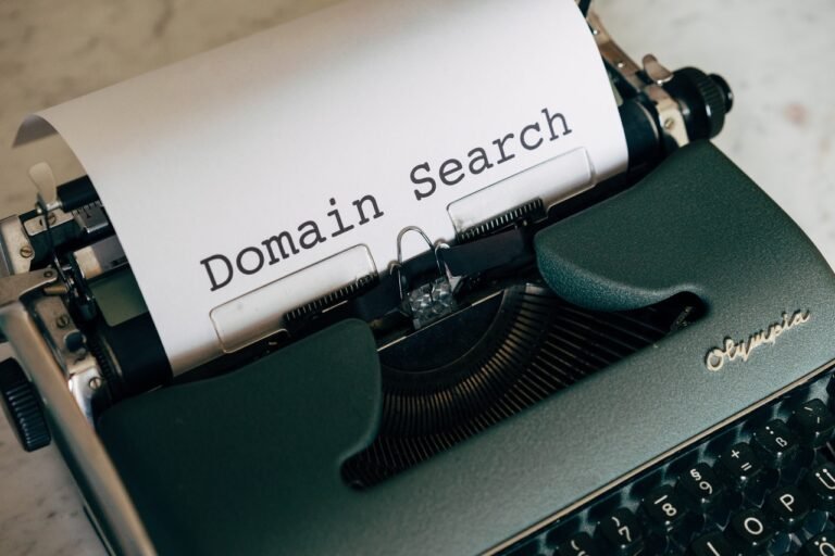 Read more about the article How to choose the right domain? 5 important steps to remember